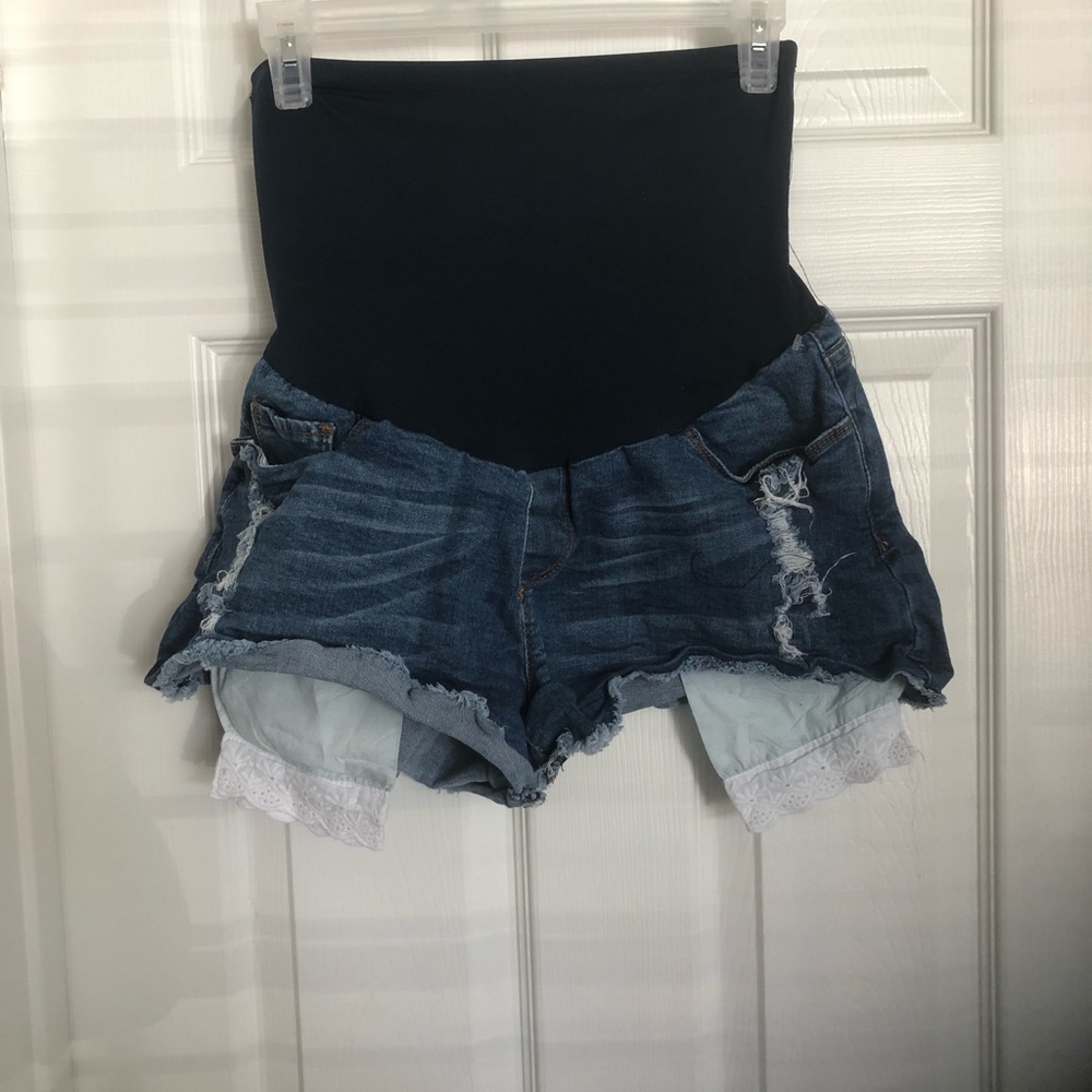Maternity shorts
